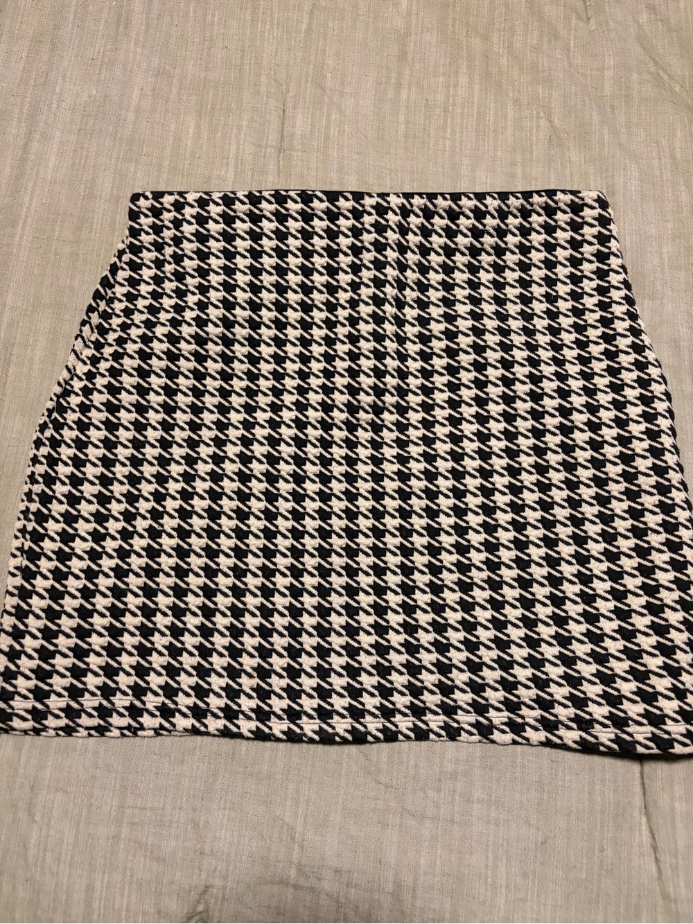 Black & White Houndstooth Mini Skirt